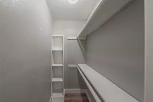 312 N Wood St, Cleburne, TX 76033 - Photo 22