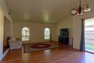 4329 Mayflower Dr, Garland, TX 75043 - Photo 2