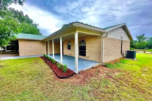 1104 W Conner St, Eastland, TX 76448 - Photo 2