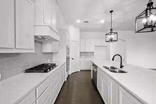 7725 Sweet Sorghum St, Joshua, TX 76058 - Photo 2