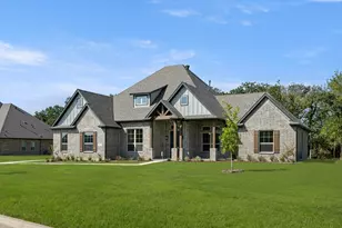 3012 Valley View Dr, Joshua, TX 76058 - Photo 2