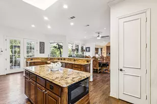 3113 Overlook Cir, Highland Village, TX 75077 - Photo 10