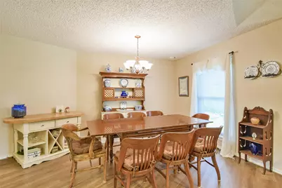 300 Saddleview Court, Granbury, TX 76048 - Photo 14