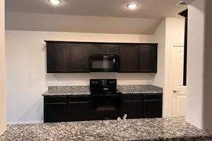 108 New Haven St, Farmersville, TX 75442 - Photo 8