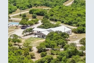 411 Mountain View Court, Sunset, TX 76270 - Photo 8