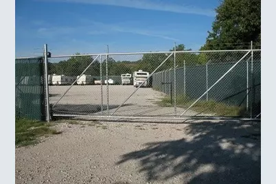 411 Mountain View Court, Sunset, TX 76270 - Photo 24