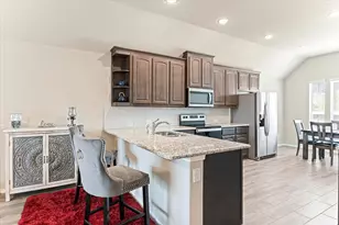 529 Lela Cir, Keene, TX 76059 - Photo 6