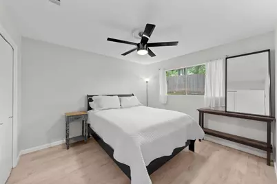 2724 Wooded Acres Drive, Waco, TX 76710 - Photo 32