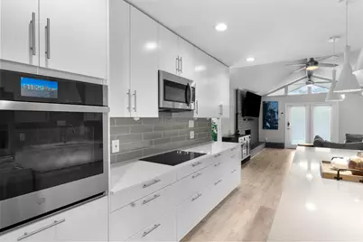 2724 Wooded Acres Drive, Waco, TX 76710 - Photo 12