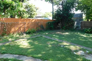 2616 Bowling Green Ave, Dallas, TX 75216 - Photo 32