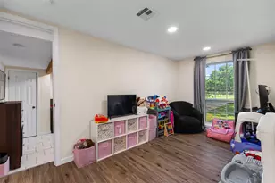 1126 W 7th St, McGregor, TX 76657 - Photo 20