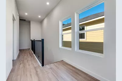 2416 Merlin Street, Dallas, TX 75215 - Photo 10