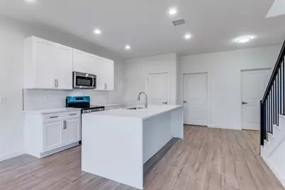 2416 Merlin Street, Dallas, TX 75215 - Photo 4