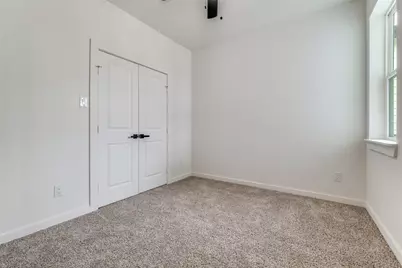 2418 Merlin Street, Dallas, TX 75215 - Photo 8