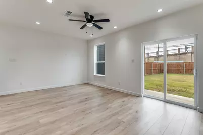 2418 Merlin Street, Dallas, TX 75215 - Photo 6