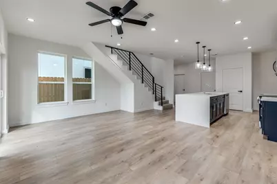 2414 Merlin Street, Dallas, TX 75215 - Photo 4