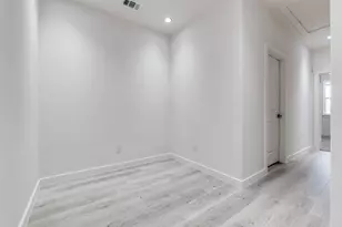 2414 Merlin St, Dallas, TX 75215 - Photo 10