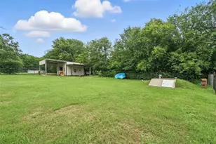 525 Surrey Ln, Burleson, TX 76028 - Photo 14