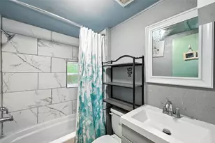 525 Surrey Ln, Burleson, TX 76028 - Photo 8