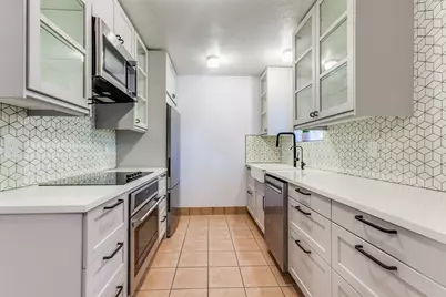 8621 Grenadier Drive, Dallas, TX 75238 - Photo 12