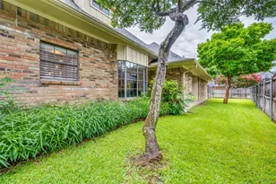 9606 Windy Crest Ct, Dallas, TX 75243 - Photo 24