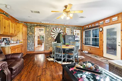 10510 US Highway 82 E, Blossom, TX 75416 - Photo 12