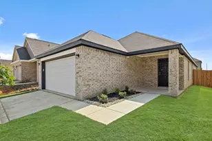 1601 Romans Rd, Ennis, TX 75119 - Photo 2