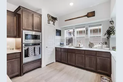 560 Val Verde Street, Aubrey, TX 76227 - Photo 8