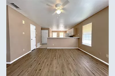 1023 Fannin Street, Denton, TX 76201 - Photo 4