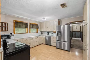 2200 County Rd 425C, Cleburne, TX 76031 - Photo 6