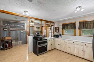 2200 County Rd 425C, Cleburne, TX 76031 - Photo 8