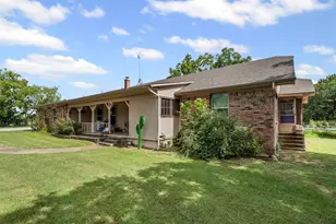 2200 County Rd 425C, Cleburne, TX 76031 - Photo 26