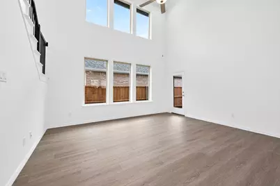 1000 Western Hills Drive, Crowley, TX 76036 - Photo 10