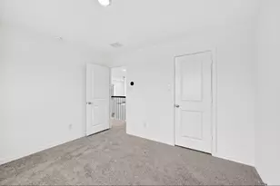 1000 Western Hls Dr, Crowley, TX 76036 - Photo 32