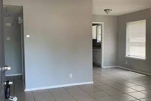 1730 Justin Lyn St, Arlington, TX 76012 - Photo 4