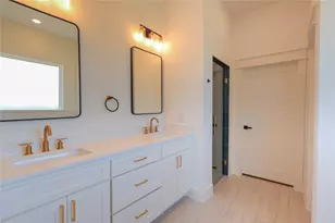 5654 Herkes Ct, Fort Worth, TX 76126 - Photo 18