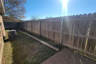 1507 Lindsey Ln W, Cleburne, TX 76033 - Photo 22