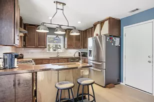 1004 Usher St, Benbrook, TX 76126 - Photo 6