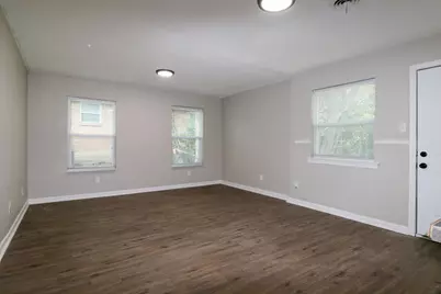 2420 E Kiest Boulevard, Dallas, TX 75216 - Photo 10