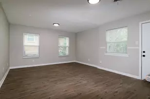 2420 E Kiest Blvd, Dallas, TX 75216 - Photo 10