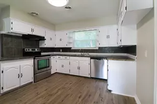 2420 E Kiest Blvd, Dallas, TX 75216 - Photo 8