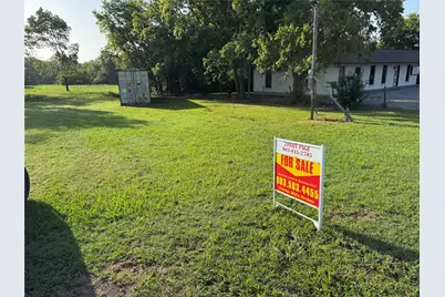 2109 Island, Bonham, TX 75418 - Photo 2