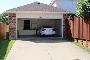 8905 Lakepointe Ave, Rowlett, TX 75088 - Photo 4