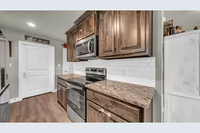 2806 San Gabriel Drive, Granbury, TX 76048 - Photo 12
