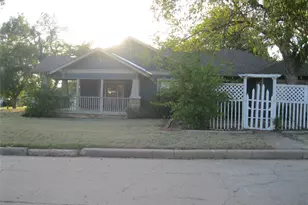 1010 E Lindsey St, Breckenridge, TX 76424 - Photo 40