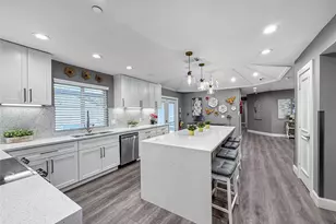 17207 Graystone Dr, Dallas, TX 75248 - Photo 10