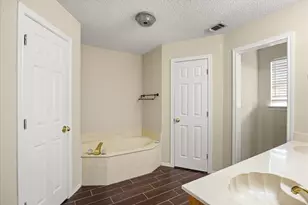 3905 Frisco Cir, Granbury, TX 76048 - Photo 16