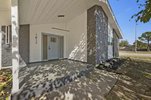 1817 Redwood St, Arlington, TX 76014 - Photo 8