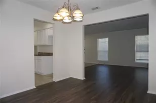 2609 Hamilton Dr, Grand Prairie, TX 75052 - Photo 6