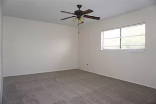 2609 Hamilton Dr, Grand Prairie, TX 75052 - Photo 18